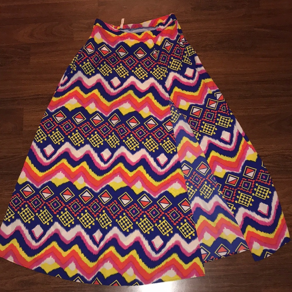 Long maxi skirt